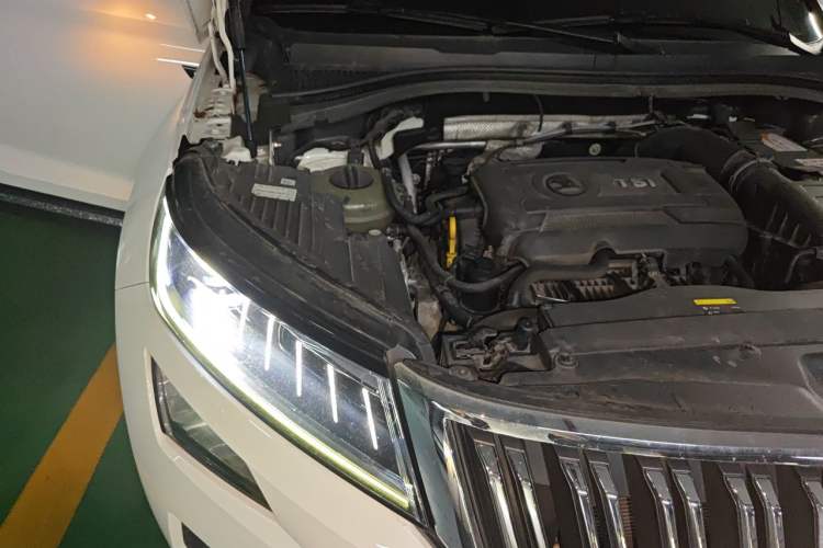 Used Skoda Kodiaq 2018 Facelifted TSI330 5-Seater Two-Wheel-Drive Luxury Enjoyment Edition Engine Bay Right
