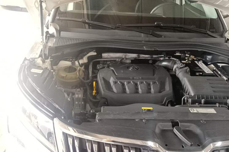 Used Skoda Kodiaq 2018 Facelifted TSI330 5-Seater Two-Wheel-Drive Comfort Edition Engine Bay Right