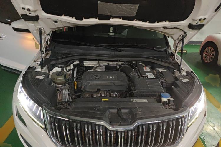 Used Skoda Kodiaq 2018 Facelifted TSI330 5-Seater Two-Wheel-Drive Luxury Enjoyment Edition Engine Bay