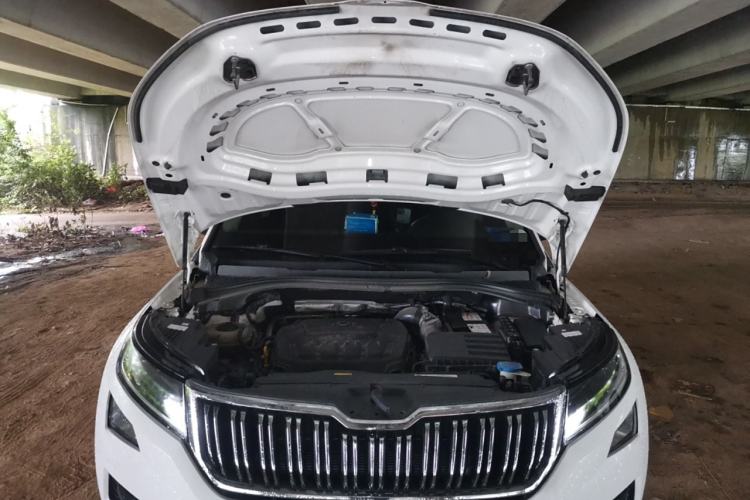 Used Skoda Kodiaq 2018 Facelifted TSI330 5-Seater Two-Wheel-Drive Luxury Enjoyment Edition Engine Bay