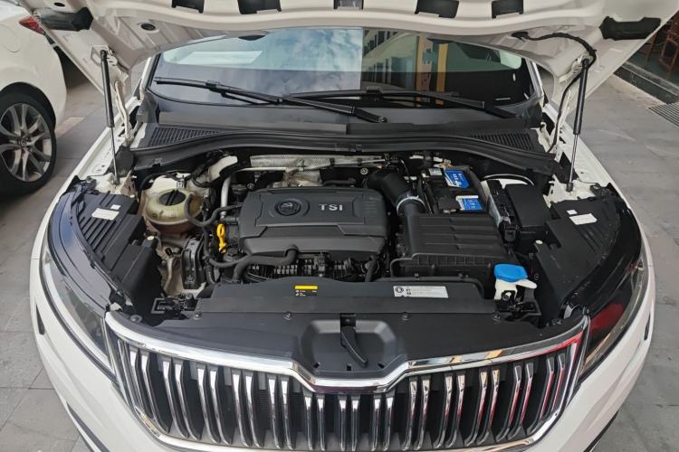Used Skoda Kodiaq 2018 TSI330 7-Seater Two-Wheel-Drive Luxury Enjoyment Edition Engine Bay