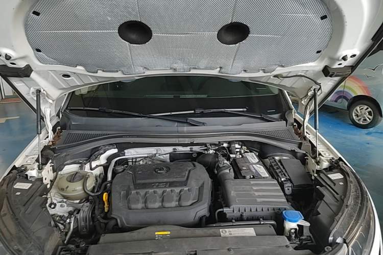 Used Skoda Kodiaq 2018 Facelifted TSI330 5-Seater Two-Wheel-Drive Comfort Edition Engine Bay