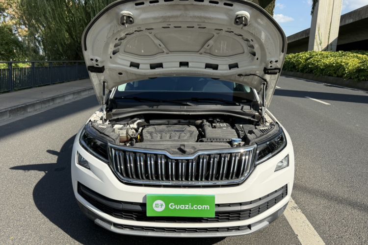 Used Skoda Kodiaq 2018 Facelifted TSI330 5-Seater Two-Wheel-Drive Luxury Enjoyment Edition Engine Bay
