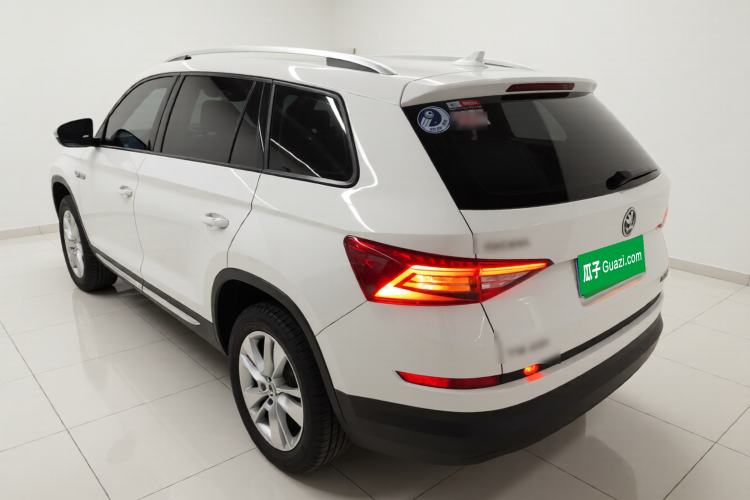 Used Skoda Kodiaq 2018 Facelifted TSI330 5-Seater Two-Wheel-Drive Comfort Edition Exterior 2