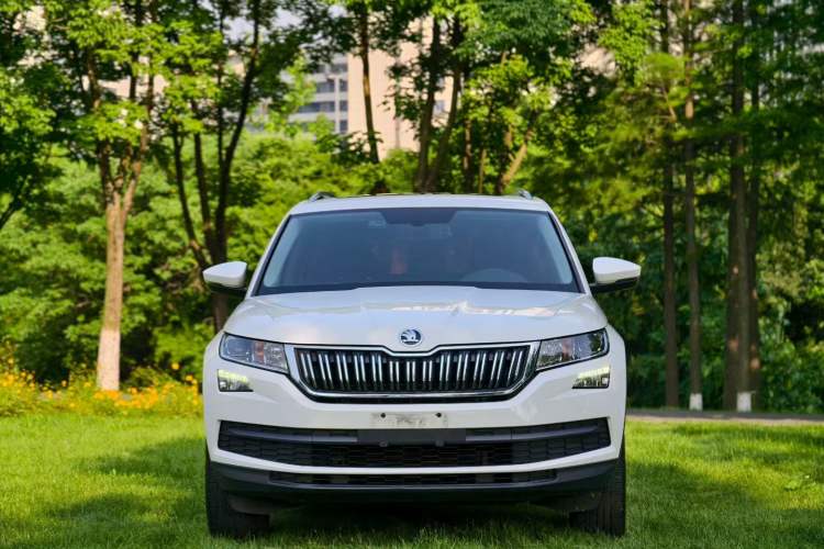 Used Skoda Kodiaq 2018 Facelifted TSI330 5-Seater Two-Wheel-Drive Comfort Edition Exterior 2