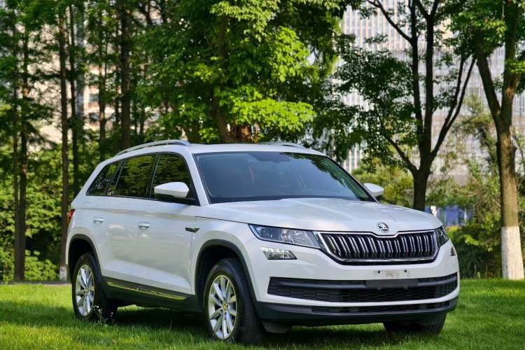 Used Skoda Kodiaq 2018 Facelifted TSI330 5-Seater Two-Wheel-Drive Comfort Edition Exterior 3