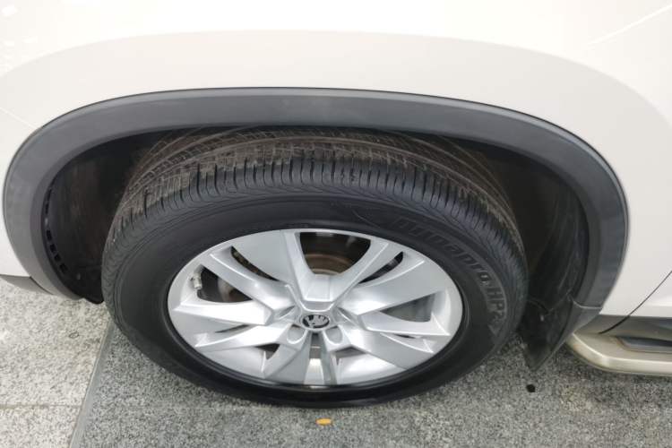 Used Skoda Kodiaq 2018 TSI330 5-Seater Two-Wheel-Drive Luxury Enjoyment Edition Exterior 4