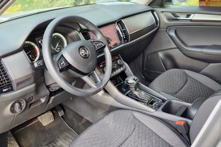 Used Skoda Kodiaq 2018 Facelifted TSI330 5-Seater Two-Wheel-Drive Comfort Edition Exterior 4