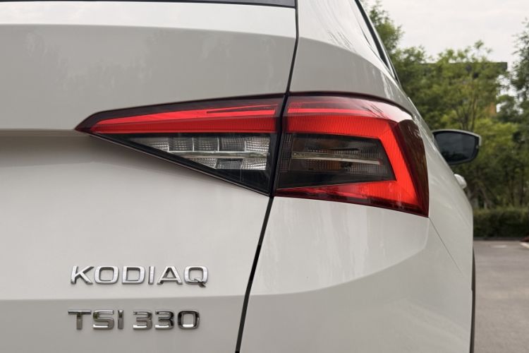 Used Skoda Kodiaq 2018 Facelifted TSI330 5-Seater Two-Wheel-Drive Luxury Enjoyment Edition Exterior 7