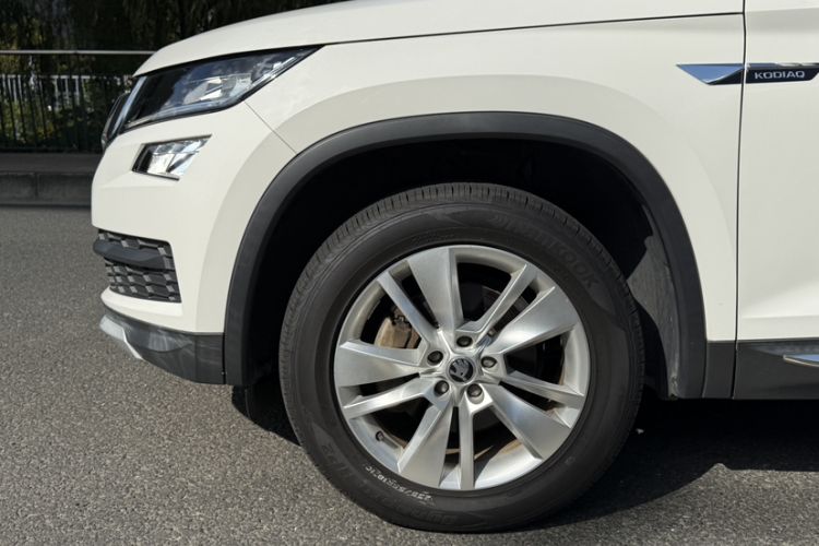 Used Skoda Kodiaq 2018 Facelifted TSI330 5-Seater Two-Wheel-Drive Luxury Enjoyment Edition Exterior 9