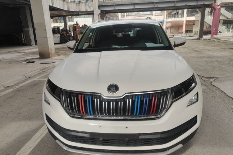 Used Skoda Kodiaq 2018 Facelifted TSI330 5-Seater Two-Wheel-Drive Luxury Enjoyment Edition Front
