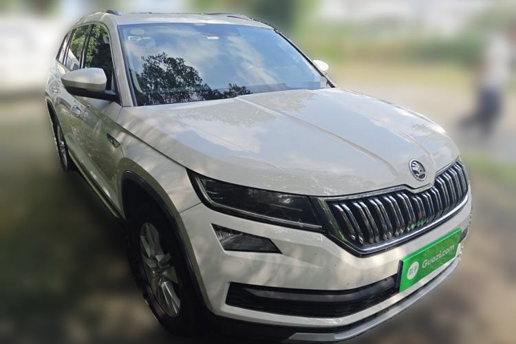 Used Skoda Kodiaq 2018 TSI330 7-Seater Two-Wheel-Drive Luxury Enjoyment Edition Front Right 45 Deg