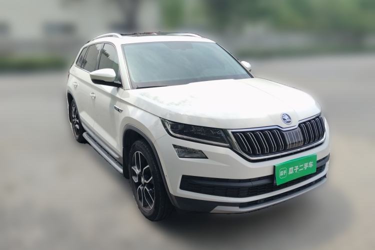 Used Skoda Kodiaq 2018 TSI380 7-Seater Four-Wheel-Drive Flagship Edition Front Right 45 Deg