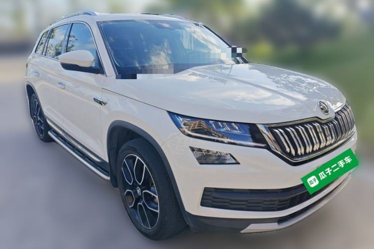 Used Skoda Kodiaq 2018 TSI330 7-Seater Two-Wheel-Drive Luxury Enjoyment Edition Front Right 45 Deg