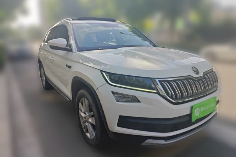 Used Skoda Kodiaq 2018 Facelifted TSI330 5-Seater Two-Wheel-Drive Luxury Enjoyment Edition Front Right 45 Deg