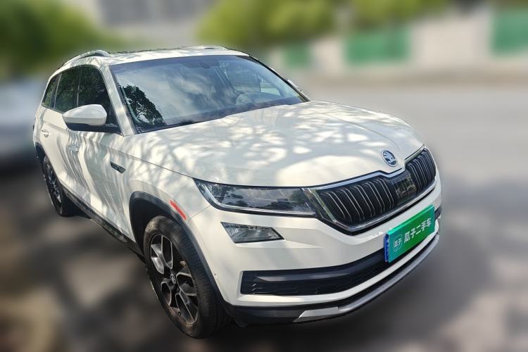 Used Skoda Kodiaq 2018 TSI380 7-Seater Four-Wheel-Drive Flagship Edition Front Right 45 Deg