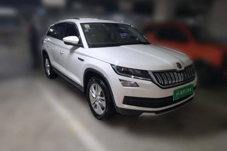 Used Skoda Kodiaq 2018 TSI330 7-Seater Two-Wheel-Drive Luxury Enjoyment Edition Front Right 45 Deg
