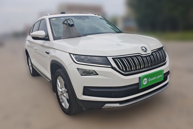 Used Skoda Kodiaq 2018 Facelifted TSI330 5-Seater Two-Wheel-Drive Luxury Enjoyment Edition Front Right 45 Deg