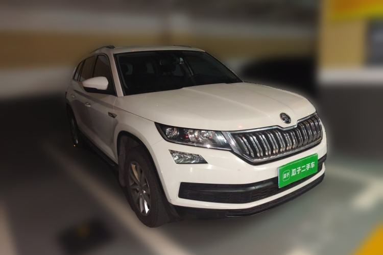 Used Skoda Kodiaq 2018 Facelifted TSI330 5-Seater Two-Wheel-Drive Comfort Edition Front Right 45 Deg