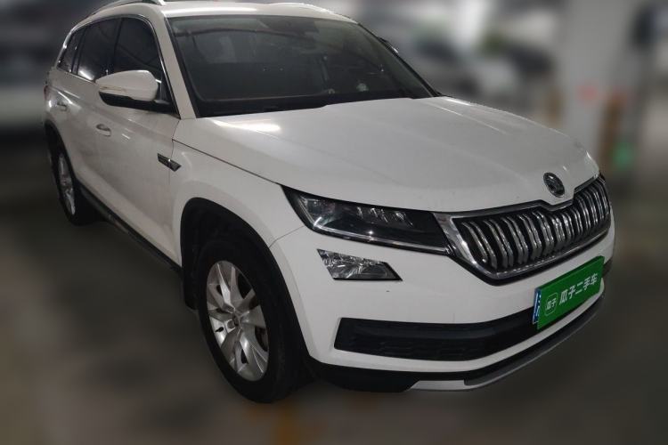 Used Skoda Kodiaq 2018 TSI330 5-Seater Two-Wheel-Drive Luxury Enjoyment Edition Front Right 45 Deg