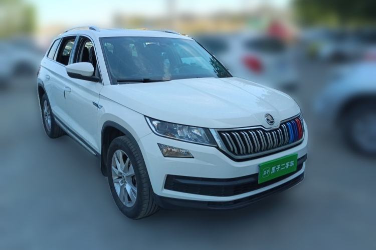 Used Skoda Kodiaq 2018 Facelifted TSI330 5-Seater Two-Wheel-Drive Comfort Edition Front Right 45 Deg