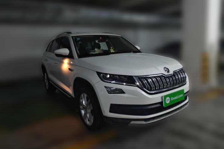 Used Skoda Kodiaq 2018 Facelifted TSI330 5-Seater Two-Wheel-Drive Luxury Enjoyment Edition Front Right 45 Deg
