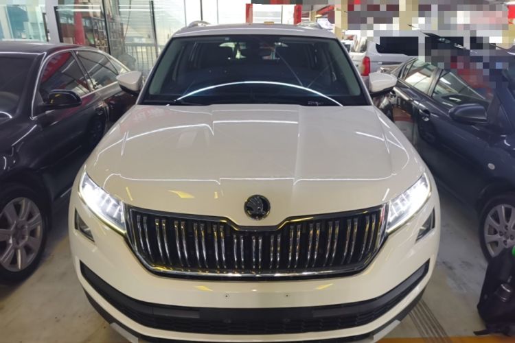 Used Skoda Kodiaq 2018 Facelifted TSI330 5-Seater Two-Wheel-Drive Luxury Enjoyment Edition Front