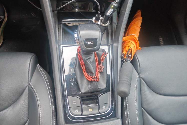 Used Skoda Kodiaq 2018 Facelifted TSI330 5-Seater Two-Wheel-Drive Luxury Enjoyment Edition Gear Lever