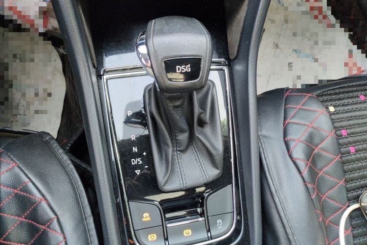 Used Skoda Kodiaq 2018 Facelifted TSI330 5-Seater Two-Wheel-Drive Luxury Enjoyment Edition Gear Lever