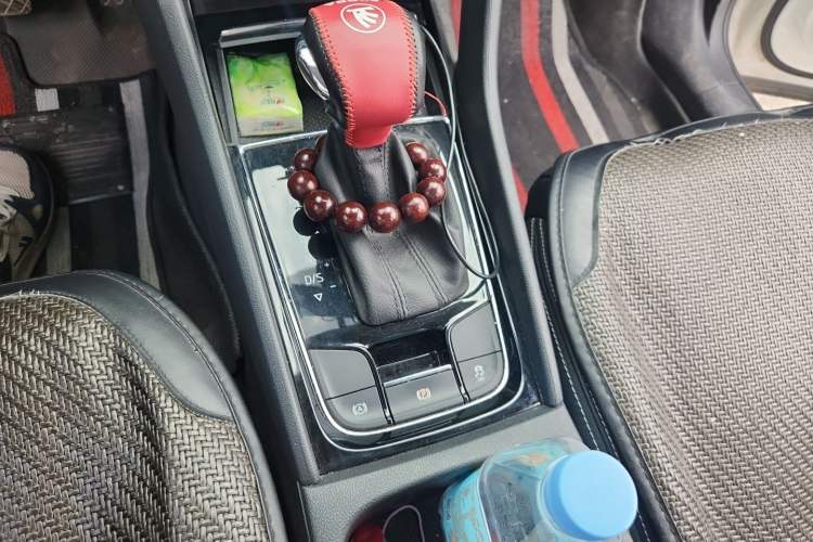 Used Skoda Kodiaq 2018 Facelifted TSI330 5-Seater Two-Wheel-Drive Comfort Edition Gear Lever