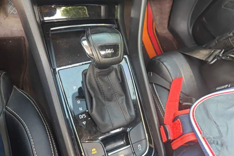 Used Skoda Kodiaq 2018 Facelifted TSI330 5-Seater Two-Wheel-Drive Luxury Enjoyment Edition Gear Lever