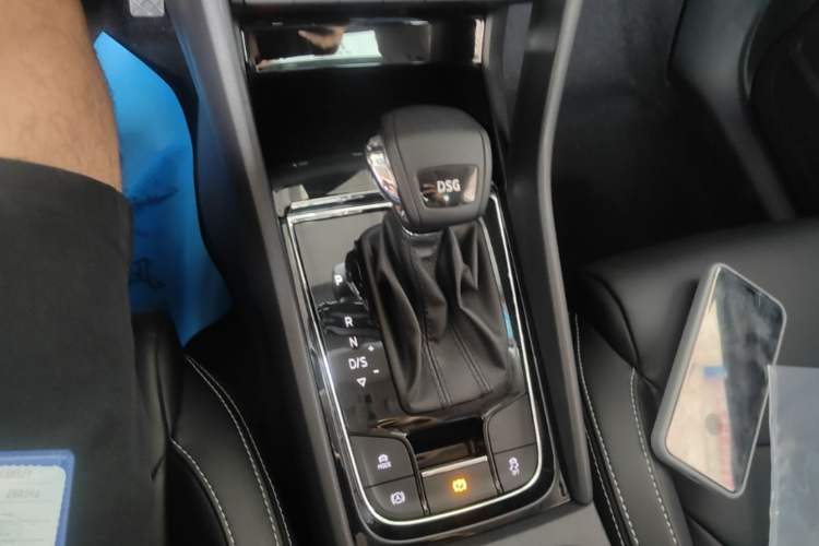 Used Skoda Kodiaq 2018 Facelifted TSI330 5-Seater Two-Wheel-Drive Luxury Enjoyment Edition Gear Lever