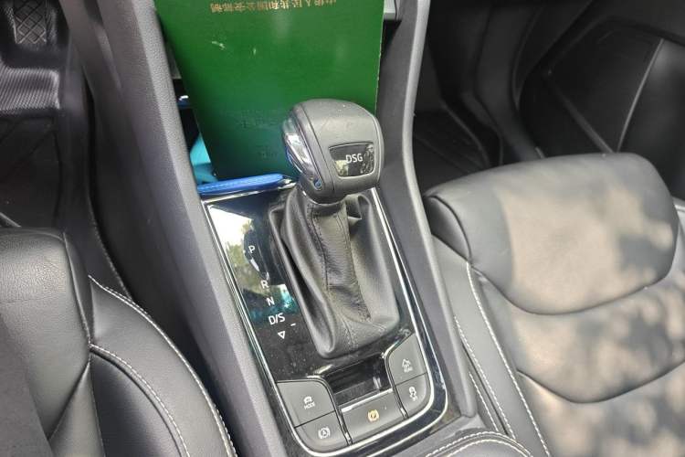 Used Skoda Kodiaq 2018 TSI380 7-Seater Four-Wheel-Drive Flagship Edition Gear Lever