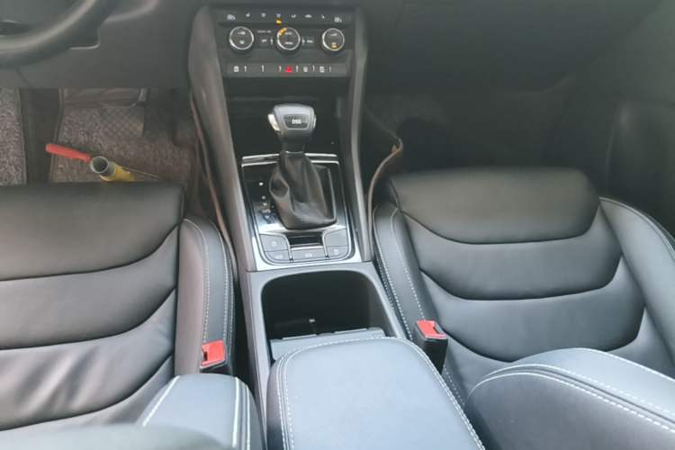 Used Skoda Kodiaq 2018 Restyled TSI330 7-Seater Two-Wheel Drive Luxury Enjoyment Edition Gear Lever