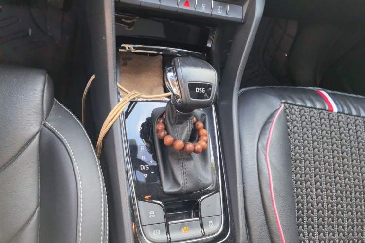 Used Skoda Kodiaq 2018 Facelifted TSI330 5-Seater Two-Wheel-Drive Luxury Enjoyment Edition Gear Lever