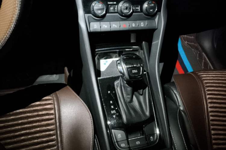 Used Skoda Kodiaq 2018 Restyled TSI330 7-Seater Two-Wheel Drive Luxury Enjoyment Edition Gear Lever