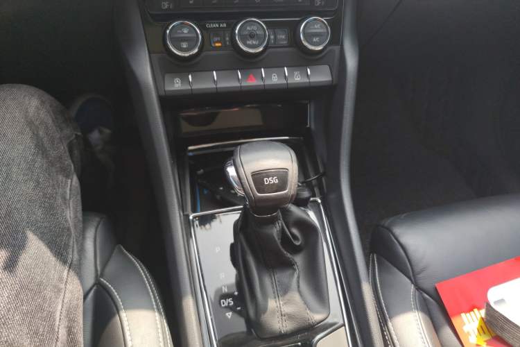 Used Skoda Kodiaq 2018 TSI330 5-Seater Two-Wheel-Drive Luxury Enjoyment Edition Gear Lever