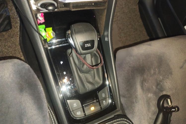 Used Skoda Kodiaq 2018 TSI380 7-Seater Four-Wheel-Drive Flagship Edition Gear Lever