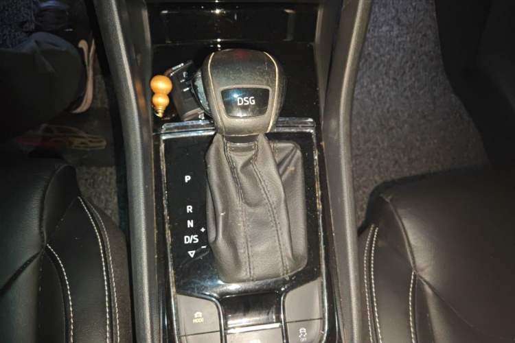 Used Skoda Kodiaq 2018 Facelifted TSI330 5-Seater Two-Wheel-Drive Luxury Enjoyment Edition Gear Lever