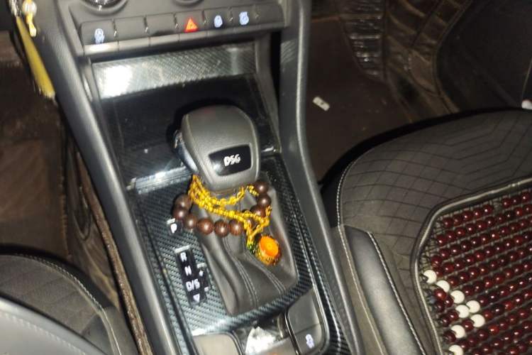 Used Skoda Kodiaq 2018 Facelifted TSI330 5-Seater Two-Wheel-Drive Comfort Edition Gear Lever