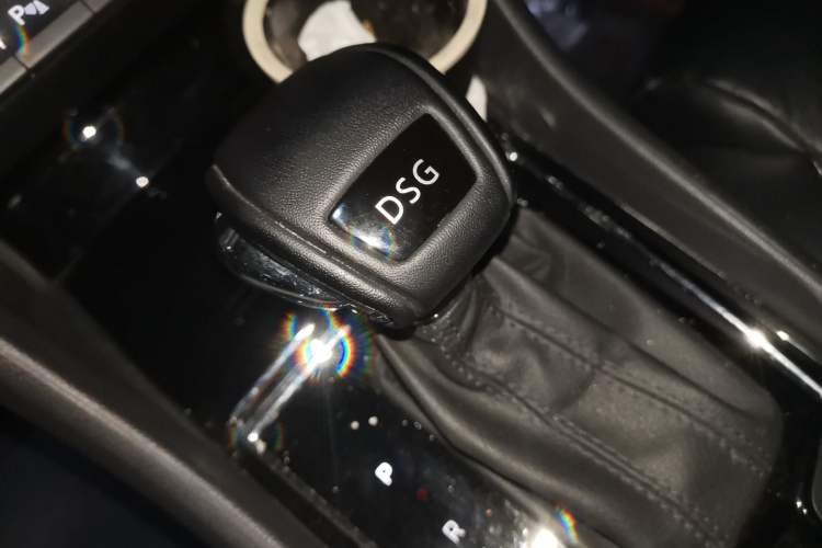 Used Skoda Kodiaq 2018 Facelifted TSI330 5-Seater Two-Wheel-Drive Luxury Enjoyment Edition Gear Lever