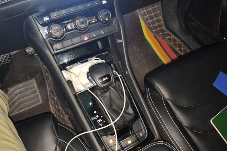 Used Skoda Kodiaq 2018 TSI330 7-Seater Two-Wheel-Drive Luxury Enjoyment Edition Gear Lever
