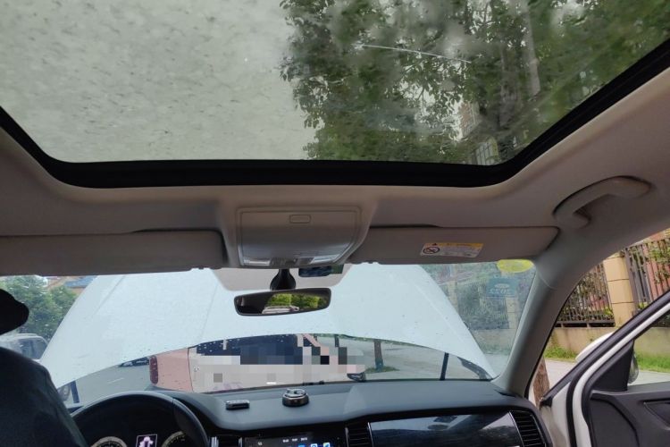 Used Skoda Kodiaq 2018 Restyled TSI330 7-Seater Two-Wheel Drive Luxury Enjoyment Edition Headliner