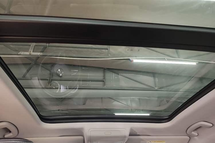 Used Skoda Kodiaq 2018 Facelifted TSI330 5-Seater Two-Wheel-Drive Comfort Edition Headliner