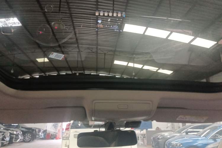 Used Skoda Kodiaq 2018 Facelifted TSI330 5-Seater Two-Wheel-Drive Luxury Enjoyment Edition Headliner