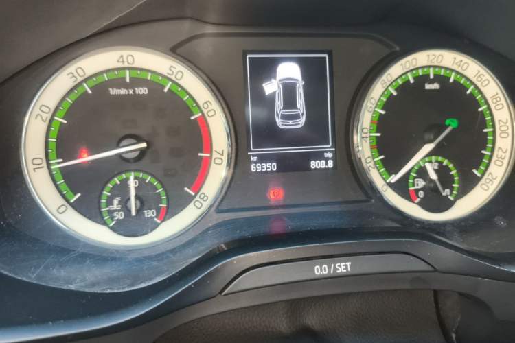 Used Skoda Kodiaq 2018 Facelifted TSI330 5-Seater Two-Wheel-Drive Comfort Edition Instrument Cluster