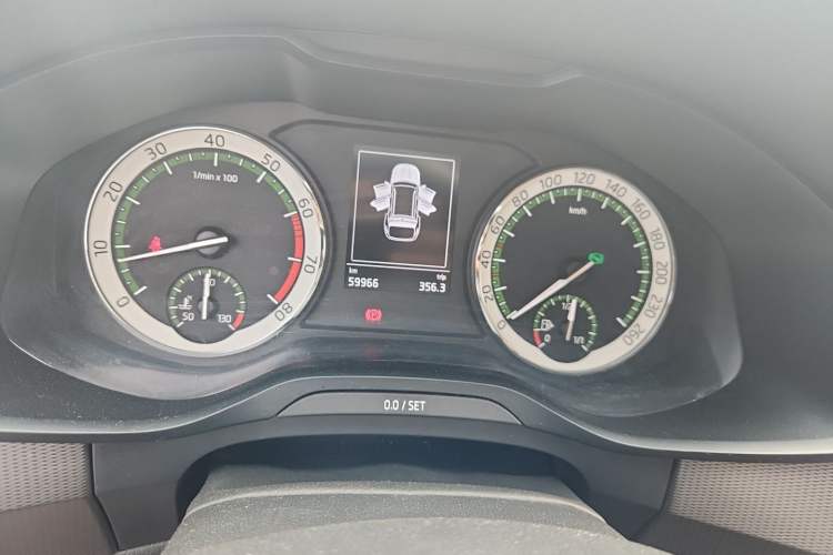 Used Skoda Kodiaq 2018 Facelifted TSI330 5-Seater Two-Wheel-Drive Comfort Edition Instrument Cluster