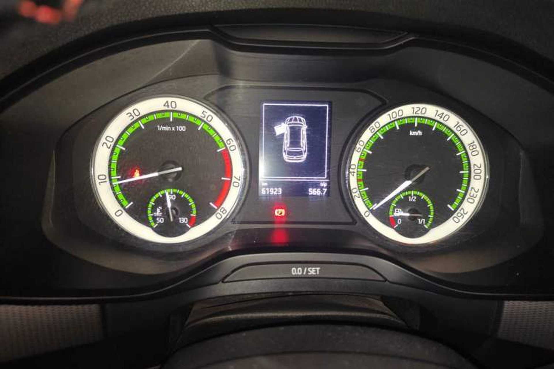 Used Skoda Kodiaq 2018 Facelifted TSI330 5-Seater Two-Wheel-Drive Comfort Edition Instrument Cluster