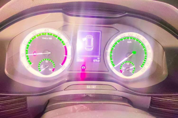 Used Skoda Kodiaq 2018 Restyled TSI330 7-Seater Two-Wheel Drive Luxury Enjoyment Edition Instrument Cluster