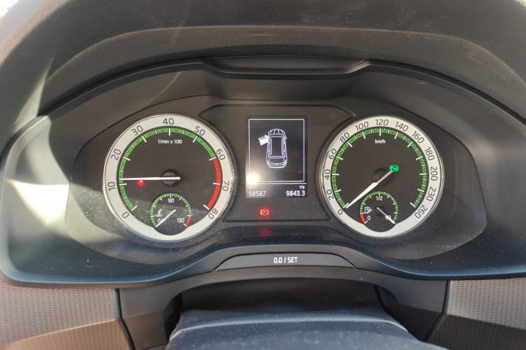 Used Skoda Kodiaq 2018 Facelifted TSI330 5-Seater Two-Wheel-Drive Comfort Edition Instrument Cluster